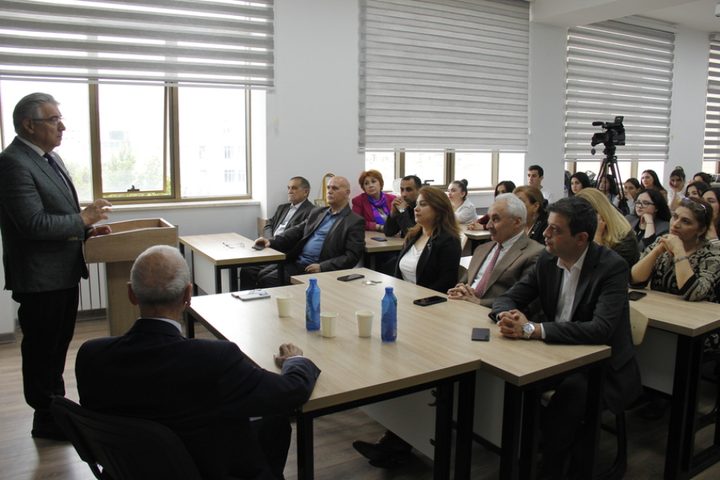 BSU's Nobel Peace Prize laureate alumnus met with student journalists